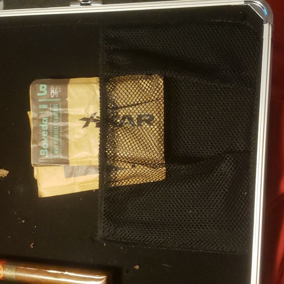 USED VAULTZ CARRYING CASE. Cigar Case - Picture 5 of 7